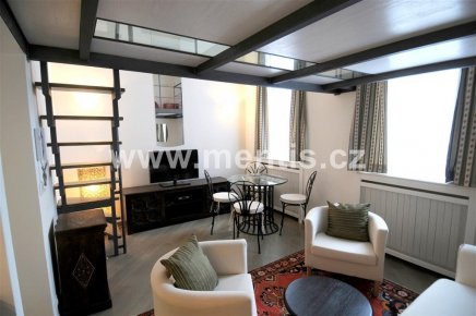 Luxurious maisonette 1-bedroom apartment, 32m2, Prague 5 - Hořejší nábřeží street