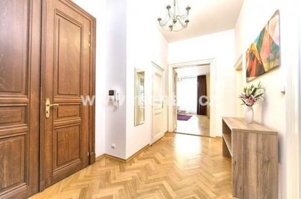 Beautiful, luxurious, fully furnished 3-bedroom apartment in the center of Prague 1, Maiselova street.